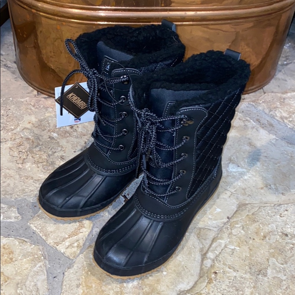 Khombu Wendy duck boots